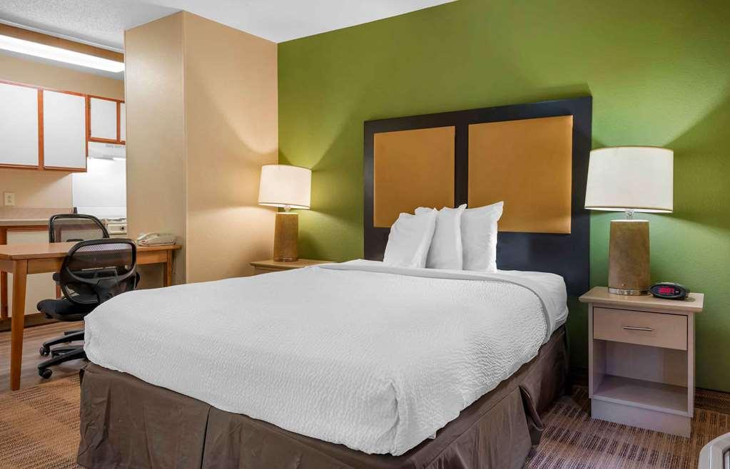 Extended Stay America Suites - Pittsburgh - Airport Imperial Room photo